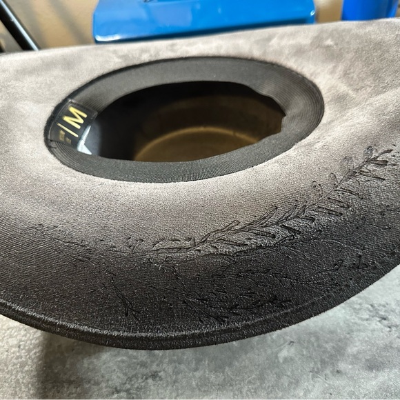 NWT  Custom Yellowstone Cowgirl Hat !